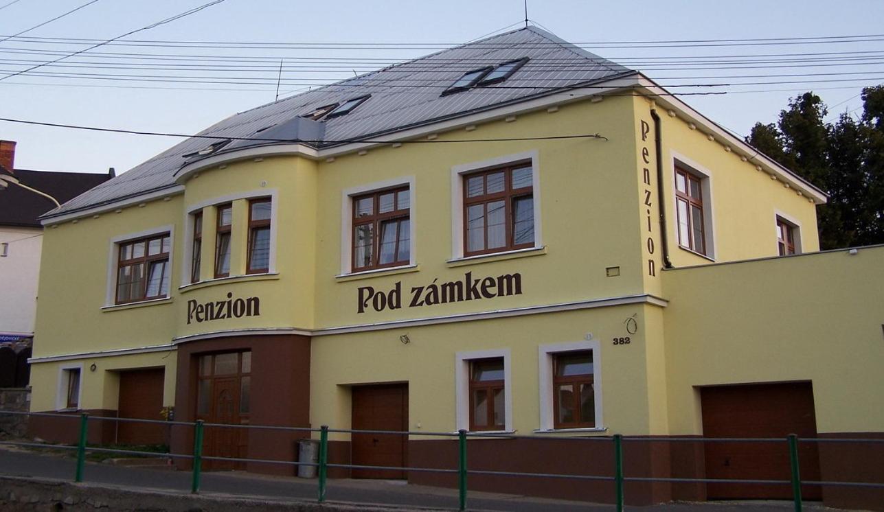 Penzion Pod Zámkem Vizovice Exterior foto